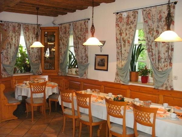 San Im Gasthof Mayd Hotel Erlangen Buitenkant foto